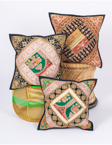 Schwarzes, indisch besticktes Kissen (40x40) –...