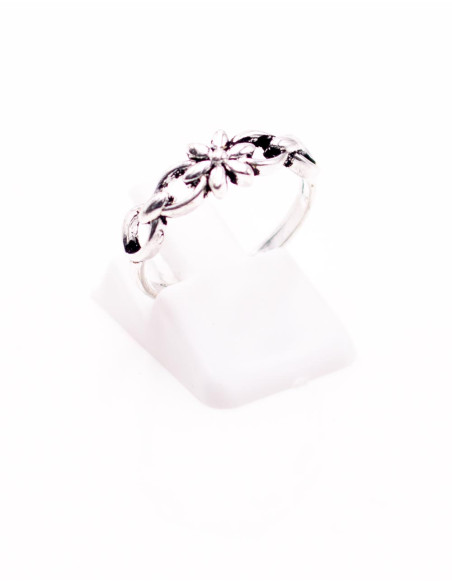 Handcrafted Indian Brass Silver Ring – Carved Ethnic Design