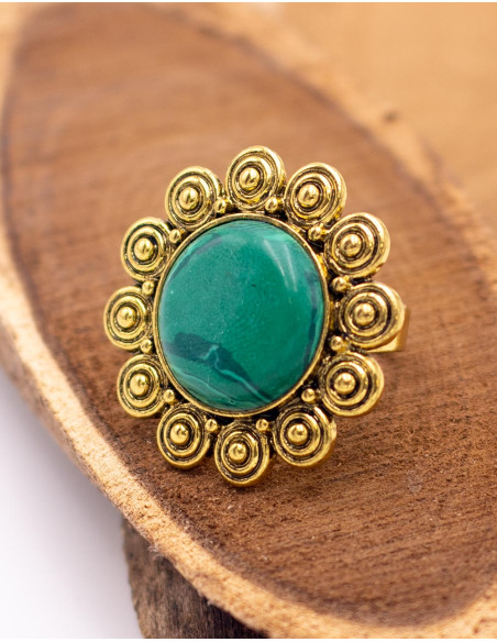 Anello indiano in oro fatto a mano con grande pietra - Gioiello etnico unico