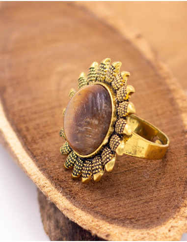 Bague indienne artisanale en or avec une grosse...