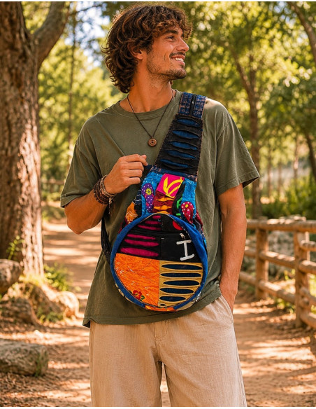 Hippie-Patchwork-Rucksack, der sich in ein Kissen verwandeln lässt – Indische Handwerkskunst