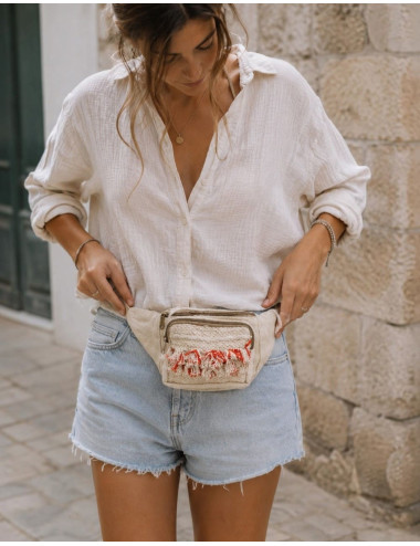 Pochete boho artesanal com... 2