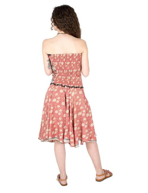 kurzes trägerloses Kleid mit rosa Rücken