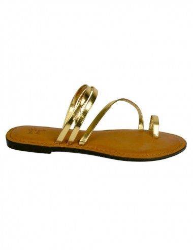 paio di sandali-oro-cinturini-pelle-hippie 2