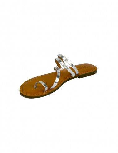 sandalia-plateada-tiras-piel-hippie-verano
