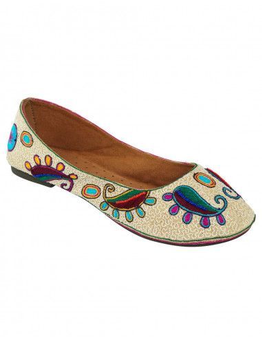 Espadrille-Frau-Hippie-bestickt-und-Steine