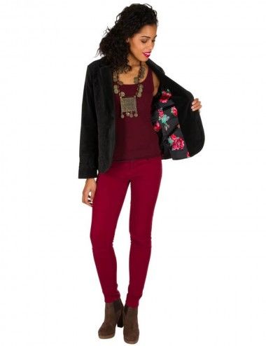 Veste-courte-femme-velours-noir-fermée 2